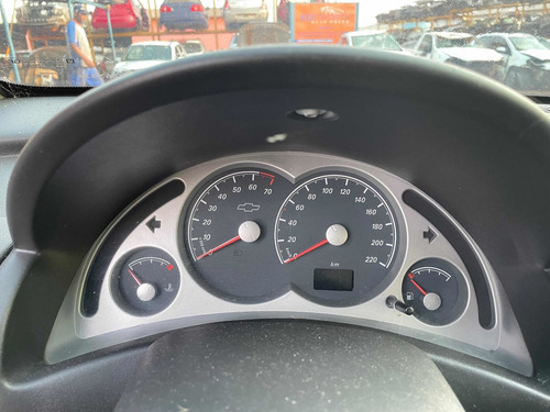 Imagem 8 de 9 de Sucata Para Venda De Peças Chevrolet Corsa 1.4 8v Premiun
