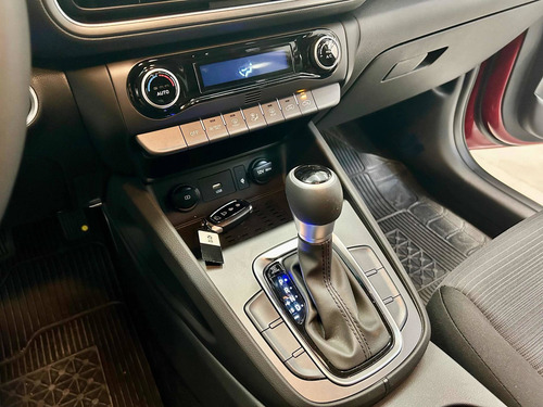 Imagen 12 de 21 de Hyundai Kona Hibrida Safe Y Limited 2023 / Oliva Automotores