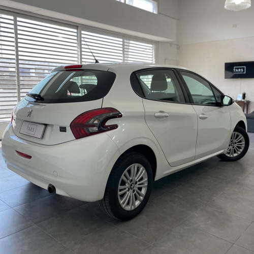 Peugeot 208 1.6 Allure