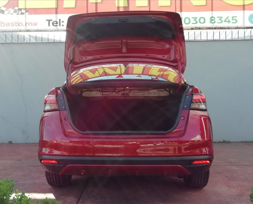 Imagen 9 de 13 de Nissan Versa 2020 1.6 Exclusive Navi At