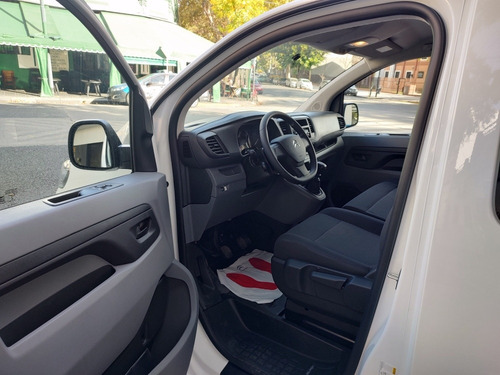 Imagen 9 de 15 de Citroën Jumpy Mixto 1.6 L3 Hdi 115 Business