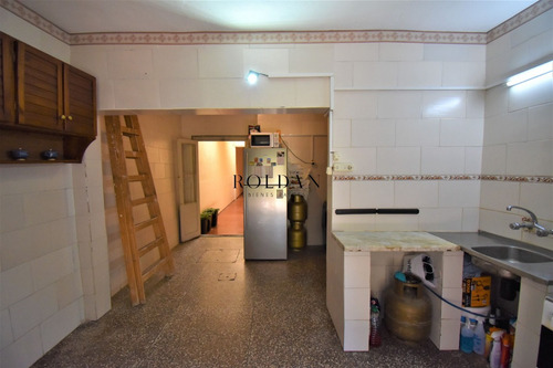 Terreno Venta Capurro Con Mejoras 2 Dormitorios Padrón Único Con Gran Fondo Con Parrillero