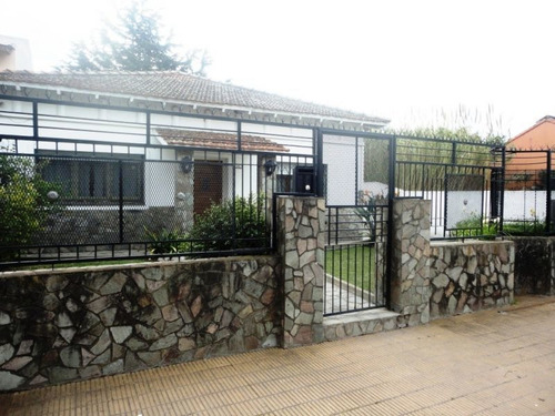 Imagen 3 de 17 de Casa En Venta En Bella Vista
