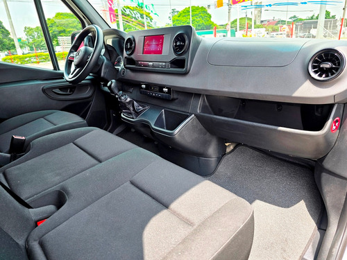 Mercedes-Benz Sprinter Furgão 2.0 315 Street Cdi Longo Teto Alto 10,5M3 5P