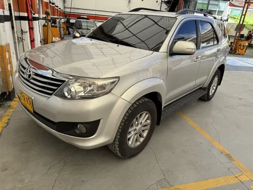 Toyota Fortuner 2.7l 4x2
