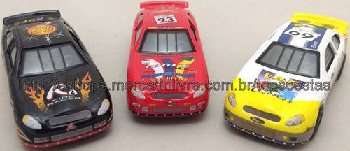 Imagem 7 de 7 de Kit 3 Miniaturas Carrinho Competição Racer Diecast Racing