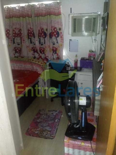 Imagem 9 de 15 de Portuguesa 2 Quartos, Cozinha Americana, Banheiro Com Box Blindex, Hidráulica E Elétrica Novas, 1 Vaga De Garagem. Apartamento - Ilap20483