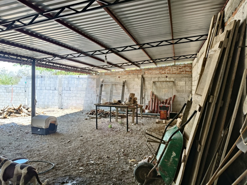 Terreno De 288 Mts. Cuadrados, Bardeado, Todos Los Servicios