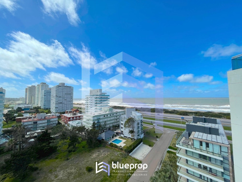 Imagen 2 de 14 de Apartamento En Venta A Metros Del Mar En Playa Brava En Punta Del Este. 3 Dormitorios.