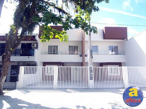 Imagem 2 de 16 de Sobrado Novo Para Locação De Temporada Em Guaratuba/pr - Imobiliária África - So00102 - 32001821