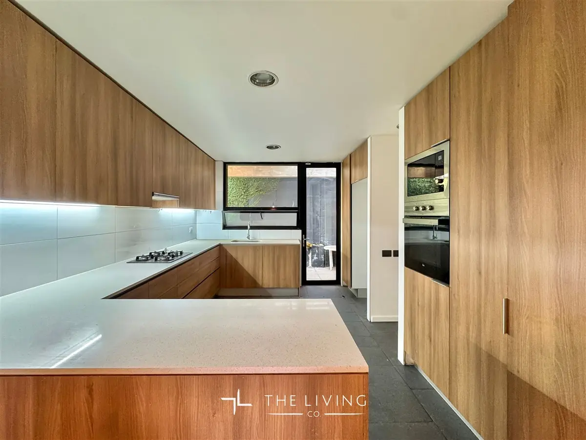 Imagen 3 de 26 de Exquisita Casa En Venta De 4 Dorm. En Providencia Cod 5750