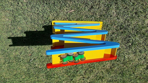 Imagen 7 de 7 de Rampa Madera Pista Autos + 2 Autos Montessori Waldorf Pikler