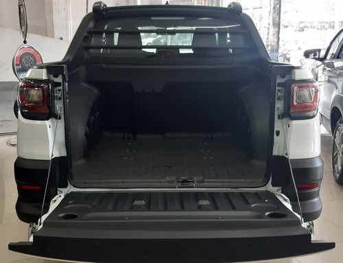 Imagen 3 de 16 de Fiat Strada Freedom 1.4 Doble Cabina