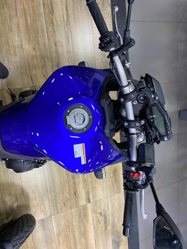 Mt 09 Abs