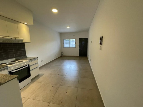 Imagen 6 de 14 de Departamento En Venta En Villa Luzuriaga