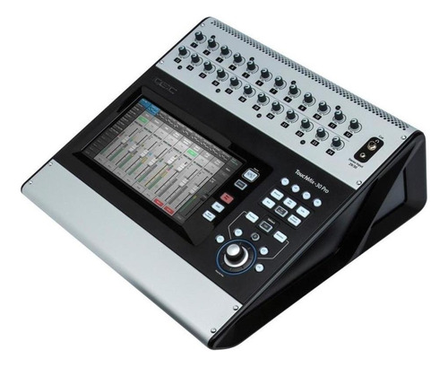 Qsc Mezcladora Digital Touchmix 30 Pro, 32 Canales.