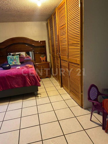 - Se Vende Casa En Calle Chapultepec En Cd. Cuauhtemoc, Chih.