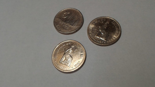 Tres Monedas 5 Pesos Colombia 