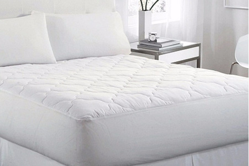Imagen 5 de 10 de Protector Cubre Colchon 140 X 190 Ajustable Matelaseado