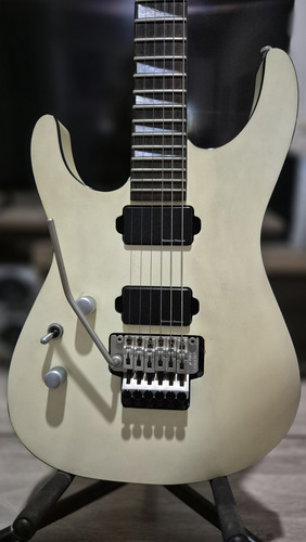 Guitarra Jackson Dr3 Reverse Zurda Con Estuche
