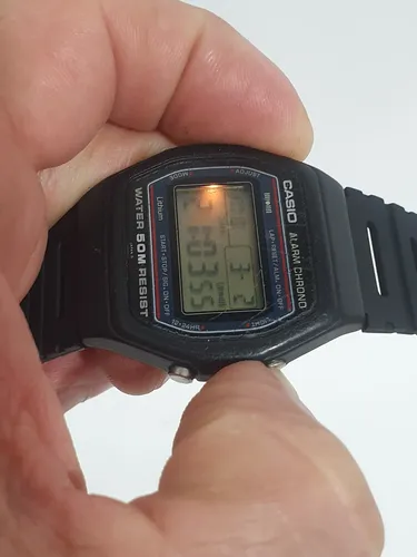 Relógio Casio W-26 Vintage Japan Antigo Do Vovó Original