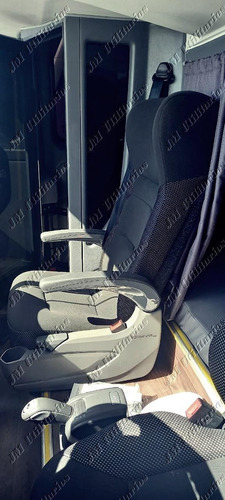 Imagem 7 de 15 de Comil Campione Invictus Ano 2021 Volvo B420 R Jm Cod.64
