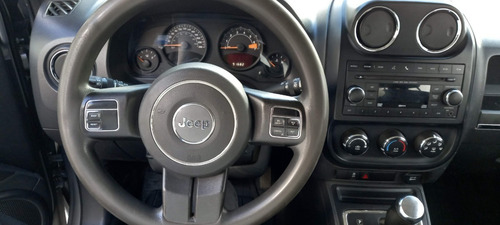 Imagen 10 de 15 de Jeep Patriot Sport At 2014