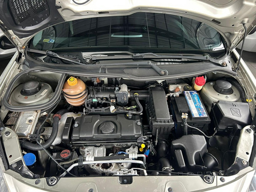 Peugeot 207 Hatch Xr 1.4 8v Flex 4p
