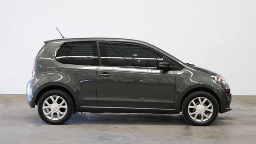 Volkswagen Up! 1.0 High Up! 75cv 3 P - 170948 - C
