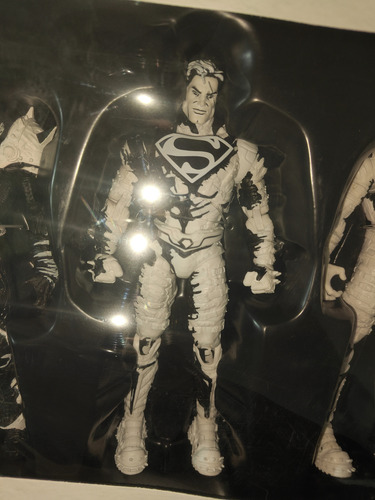 Dc Superman Tierra 1 Y Tierra 2 Sketch Macfarlane Toys (Usado)