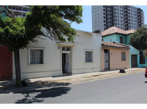 Imagen 1 de 17 de Venta Casa Terreno Amplio Gran Avenida Parad 18 - La Ciste