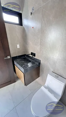 Casa En Venta Dentro De Cluster En La Campiña Residencial León Gto