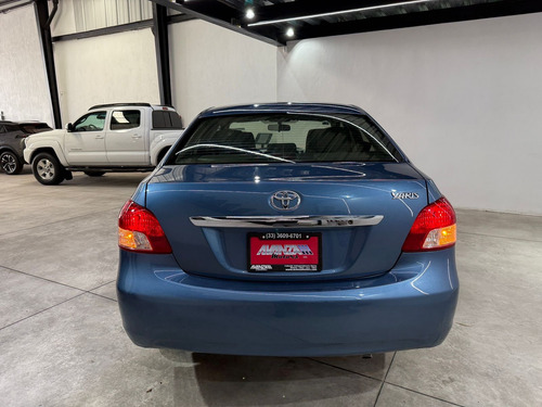 Toyota Yaris 1.5 Premium Sedan At