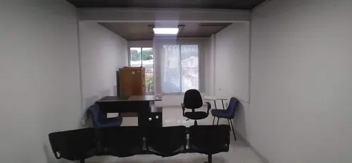 Oficina Con Excelente Ubicación Cod. 55111