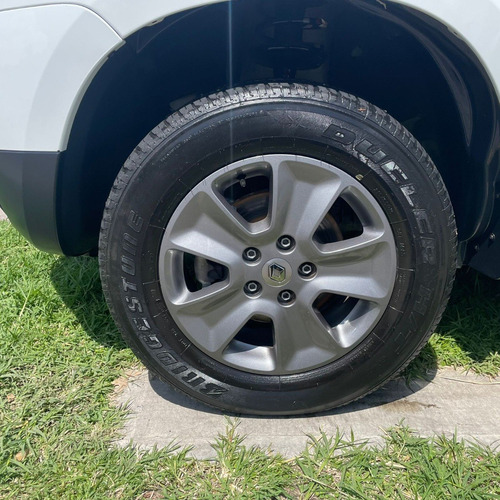 Imagen 8 de 14 de Renault Duster Intens Manual 2019