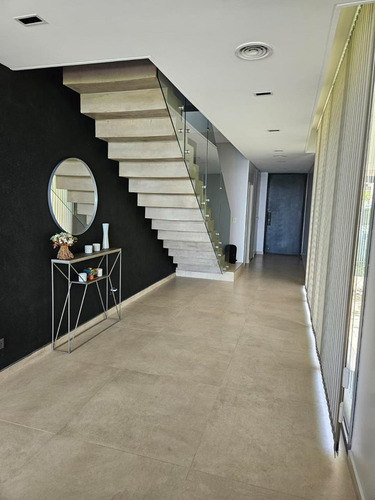 Casa En Alquiler Anual En Marinas, Puertos, Escobar