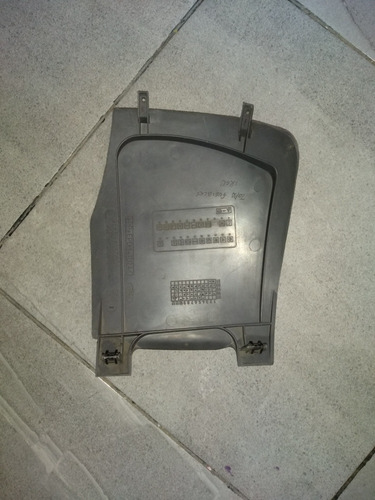 Tapa Fusibles Fiesta/ikon 1.3l Std 01-04 Orig Usado (Usado)