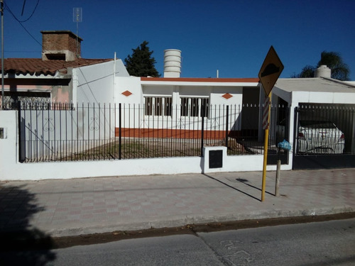 Imagen 1 de 13 de Casa Barrio Residencial América