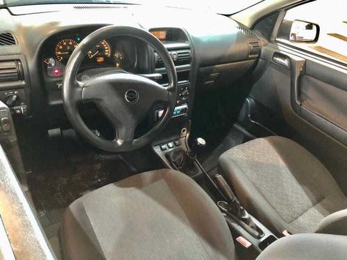 Chevrolet Astra Hatch 2.0 2p