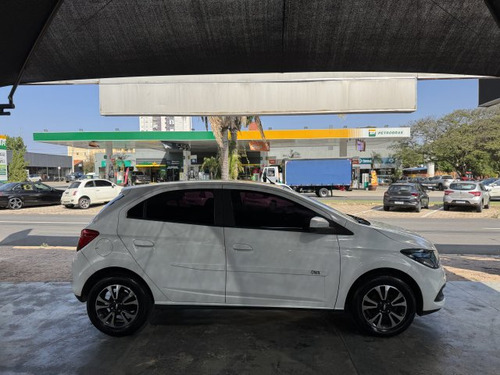 Chevrolet Onix Onix 1.4 MPFI LTZ 8V FLEX 4P MANUAL