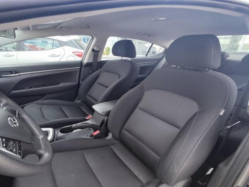 Imagen 3 de 10 de Hyundai Elantra Sedan 4p Gls L4/2.0 Aut