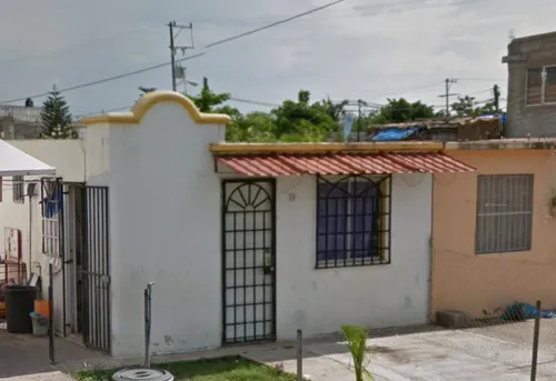Venta De Casa En Calle San Carlos, Fracc. Santa Fé, Nayarit Recuperacion Bancaria Laab2
