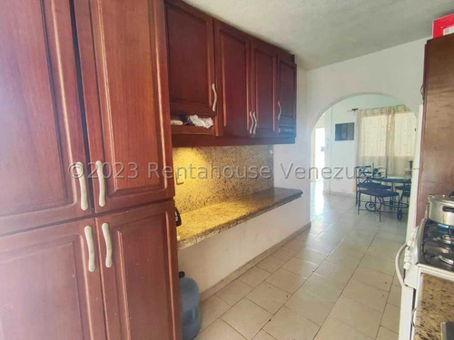 Imagen 13 de 30 de Casa En Venta En Barquisimeto Jr
