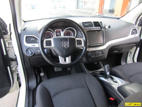 Dodge Journey Se
