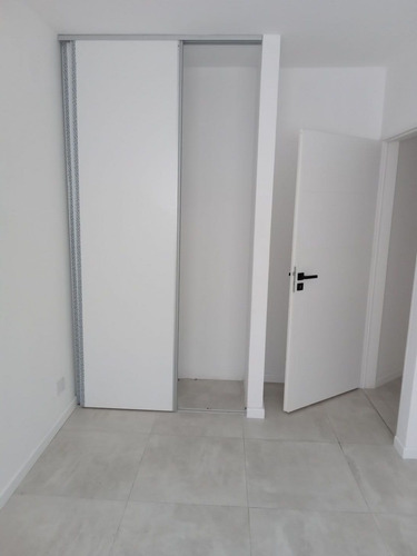 Imagen 13 de 15 de Venta Departamento 3 Ambientes En Parque Patricios, Capital