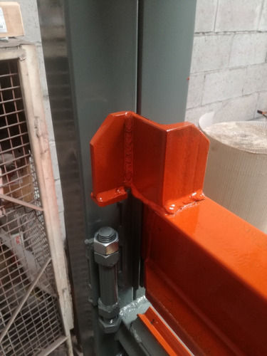 Imagen 3 de 8 de Plegadora Dobladora De Chapas Hidráulica 2500 Mm - Hasta 2mm
