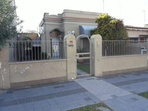 Casa En Venta En Villa Vatteone