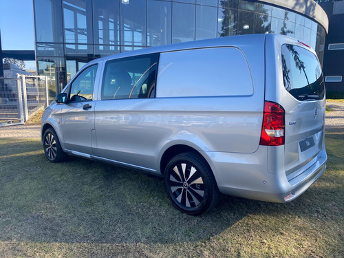 Mercedes-Benz Vito 1.9 119 Cdi Tourer Pasajeros 9+1 At