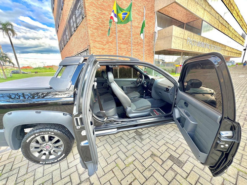 Fiat Strada 1.8 16v Adventure Cab. Dupla Flex 3p