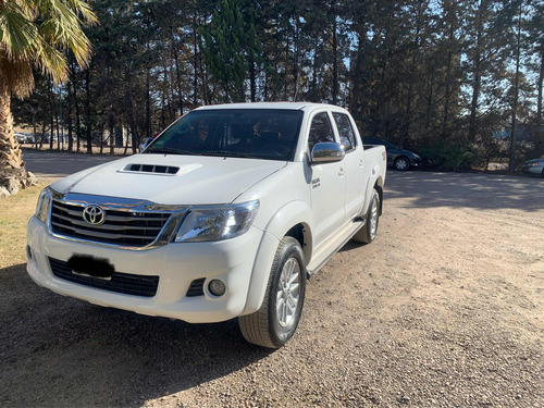 Toyota Hilux 3.0 Cd Srv Cuero 4x4 5at - A4